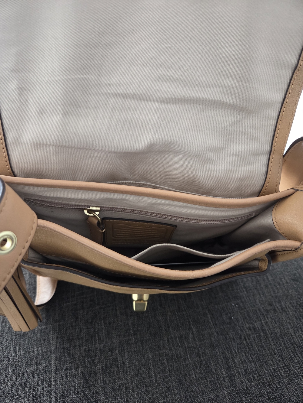 Coach Legacy Archive Rambler Crossbody Bag Camel Tan Leather - Picture 2 of 5